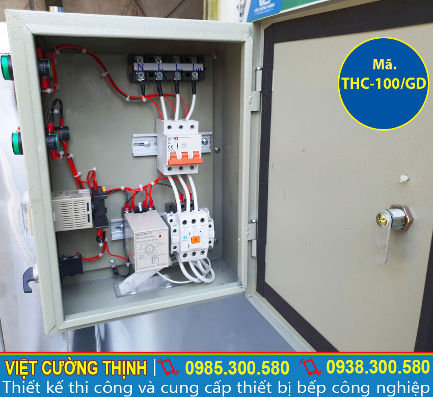 Hộp điện điều khiển của Tủ cơm công nghiệp 20 khay | Tủ nấu cơm bằng gas và điện 100 kg | Tủ hấp cơm bằng điện và gas 100 kg.
