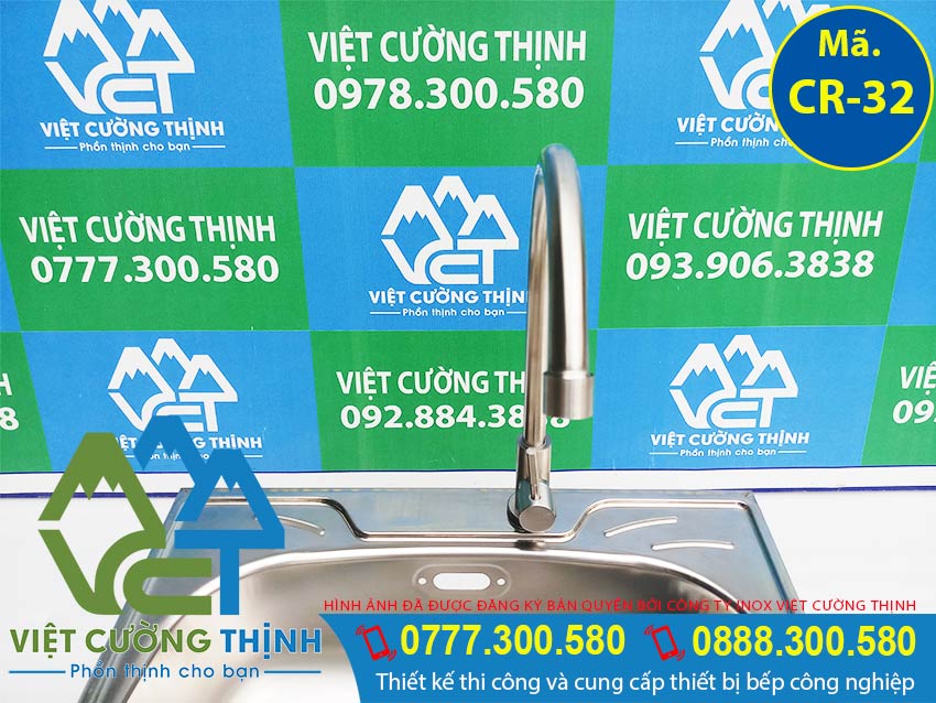 Bồn rửa thiết kế vòi xả nước cao cấp và tiện lợi, có thể điều chỉnh theo nhu cầu khách hàng.